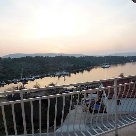 Apartmani Slavica Szybenik Zewnętrze zdjęcie