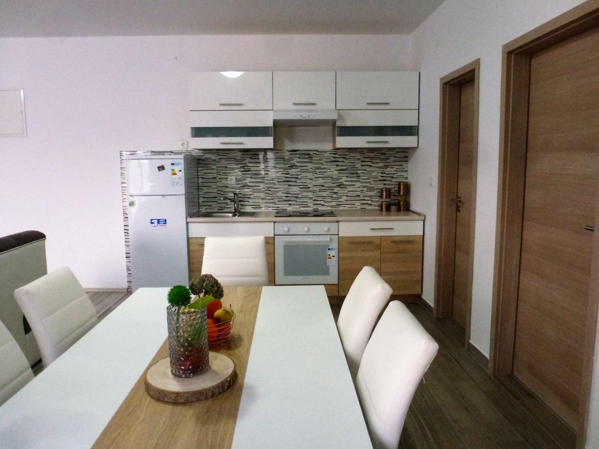 Apartmani Slavica Szybenik Zewnętrze zdjęcie