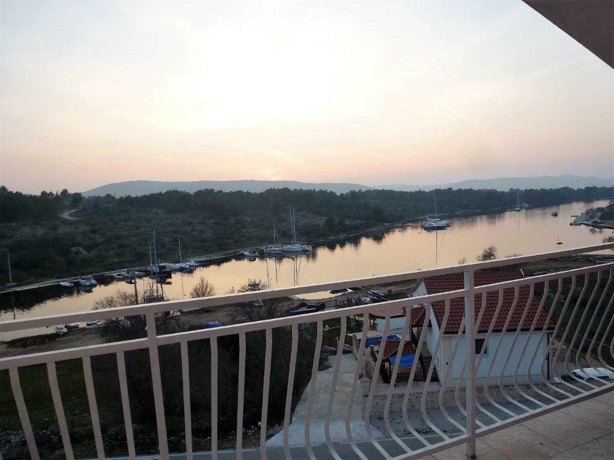 Apartmani Slavica Szybenik Zewnętrze zdjęcie