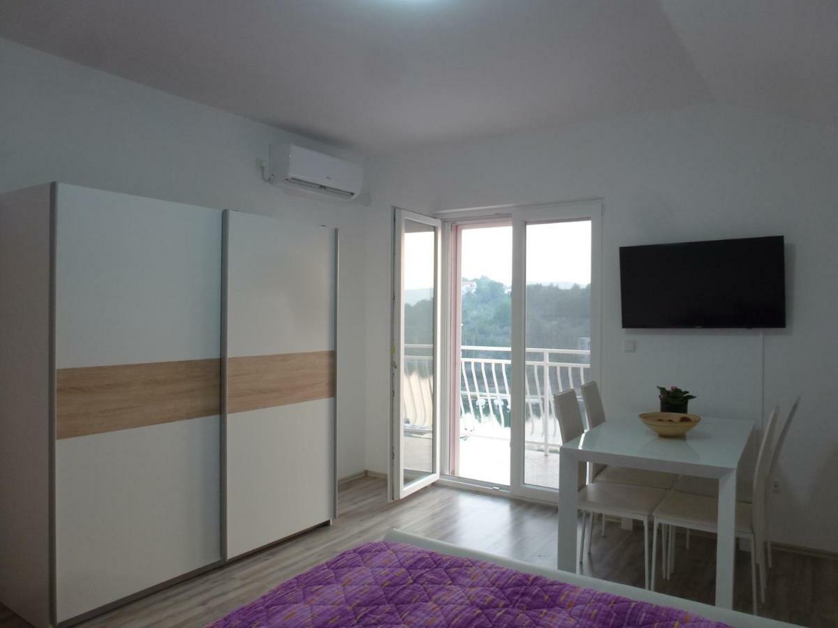 Apartmani Slavica Szybenik Zewnętrze zdjęcie