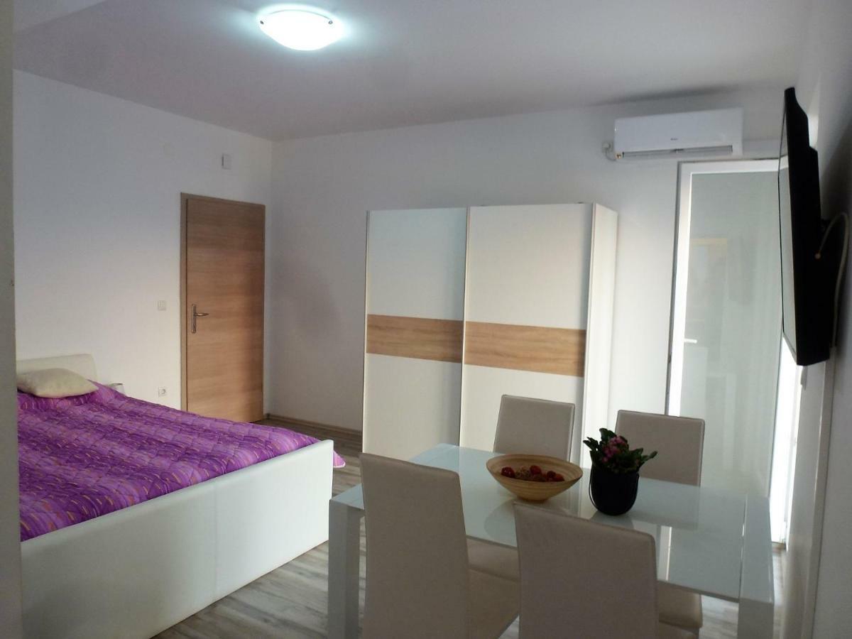 Apartmani Slavica Szybenik Zewnętrze zdjęcie