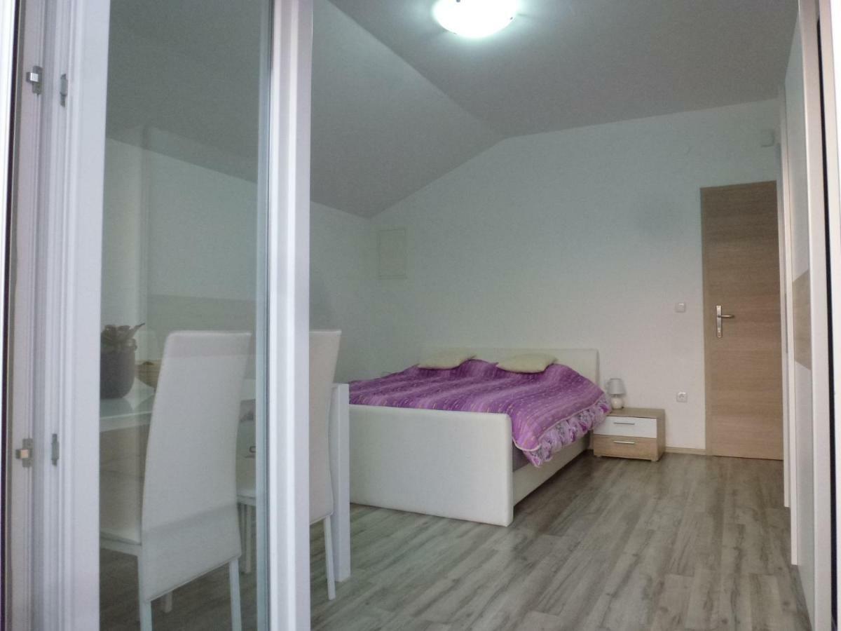 Apartmani Slavica Szybenik Zewnętrze zdjęcie