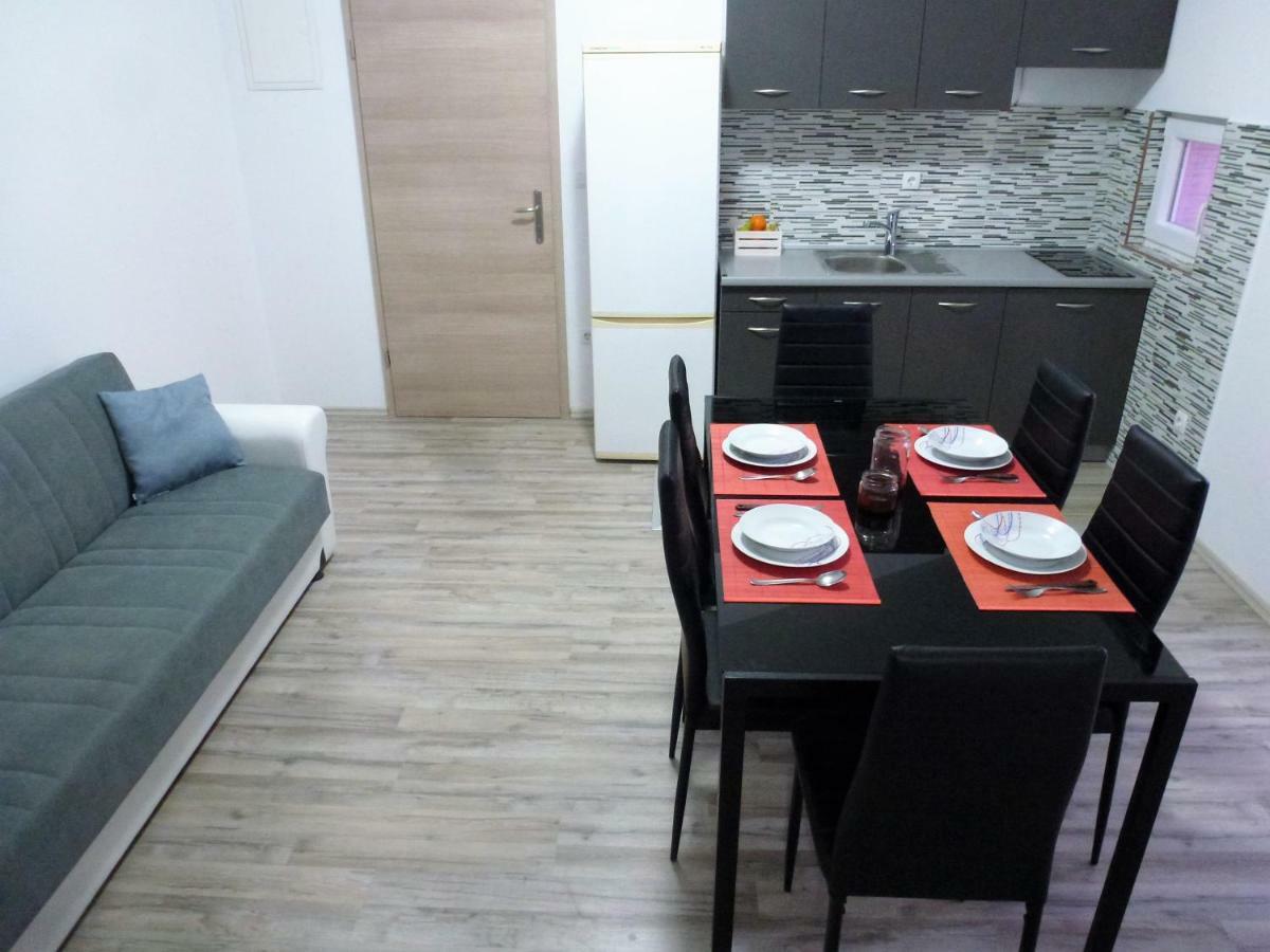 Apartmani Slavica Szybenik Zewnętrze zdjęcie